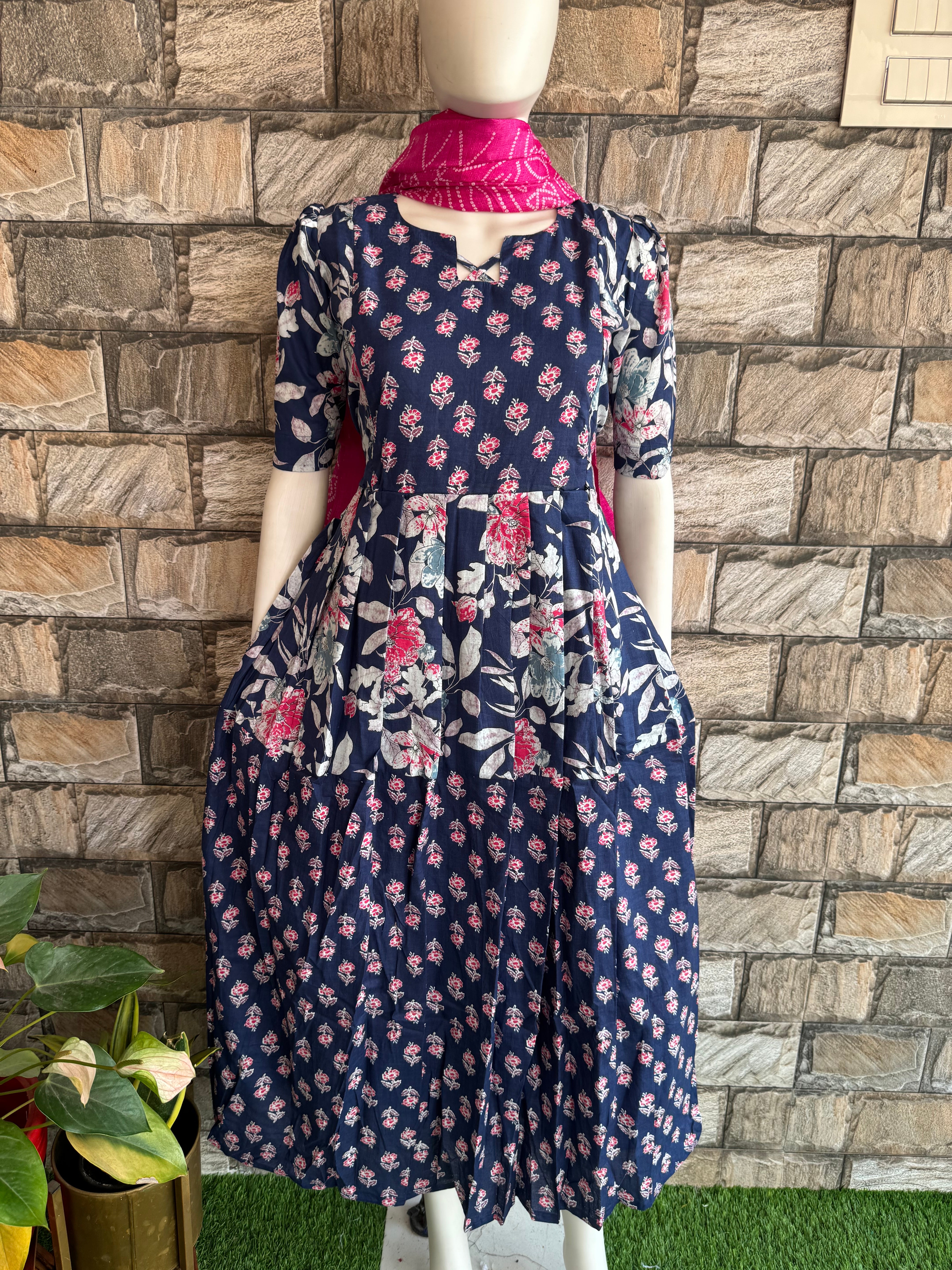 Pale Ujjala Garland floral Maternity maxi