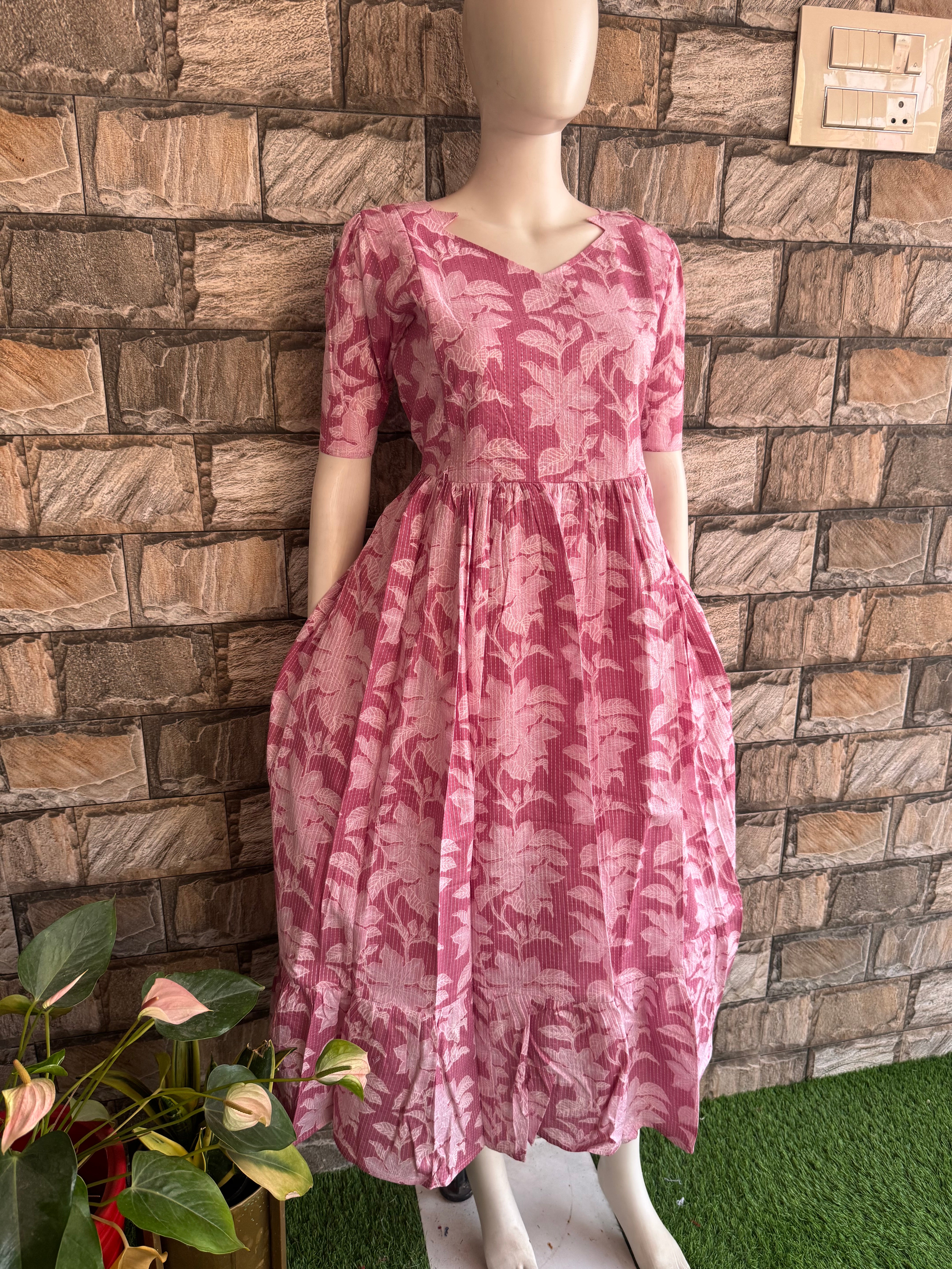 Onion peel pink Shade Maternity maxi